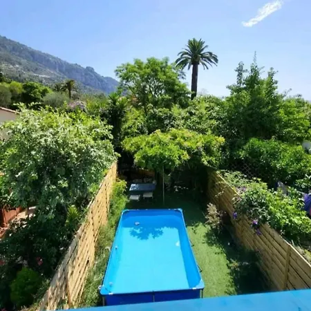 Chez Fanny Garavan